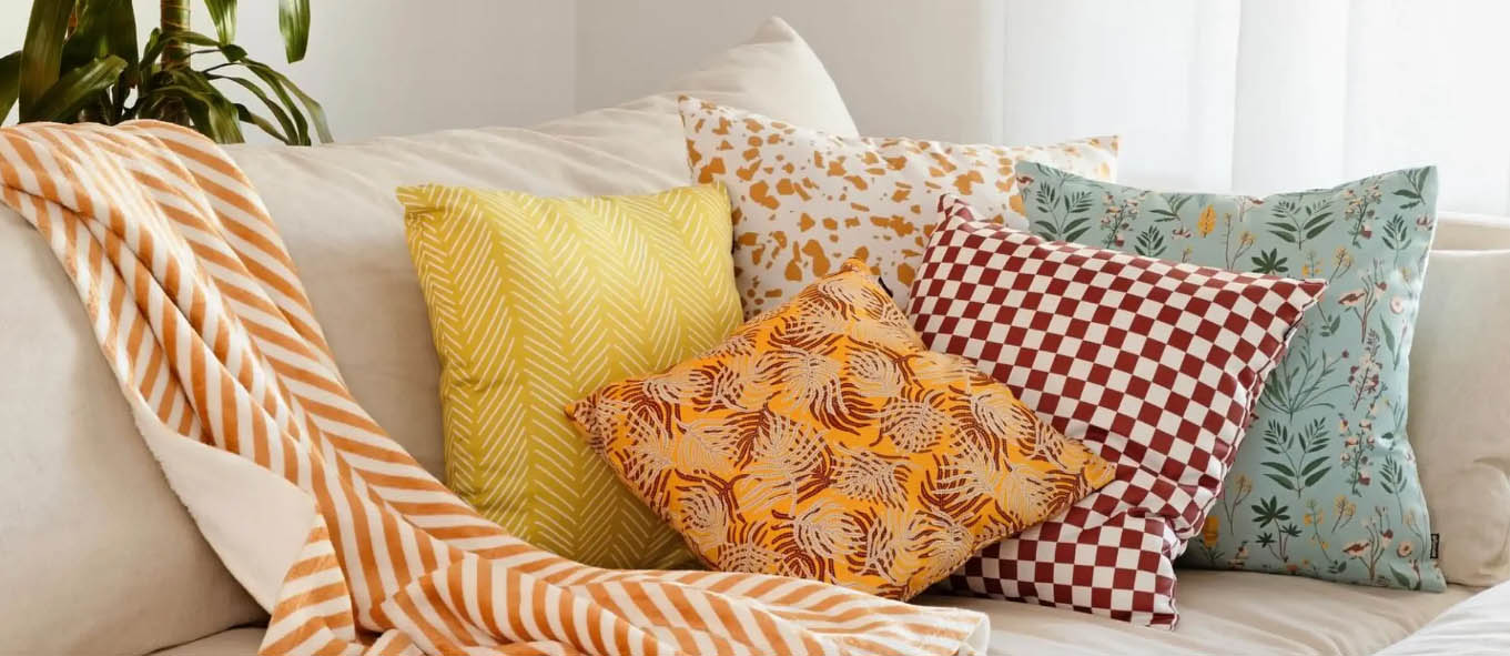 Society6 -Society6 uiolio